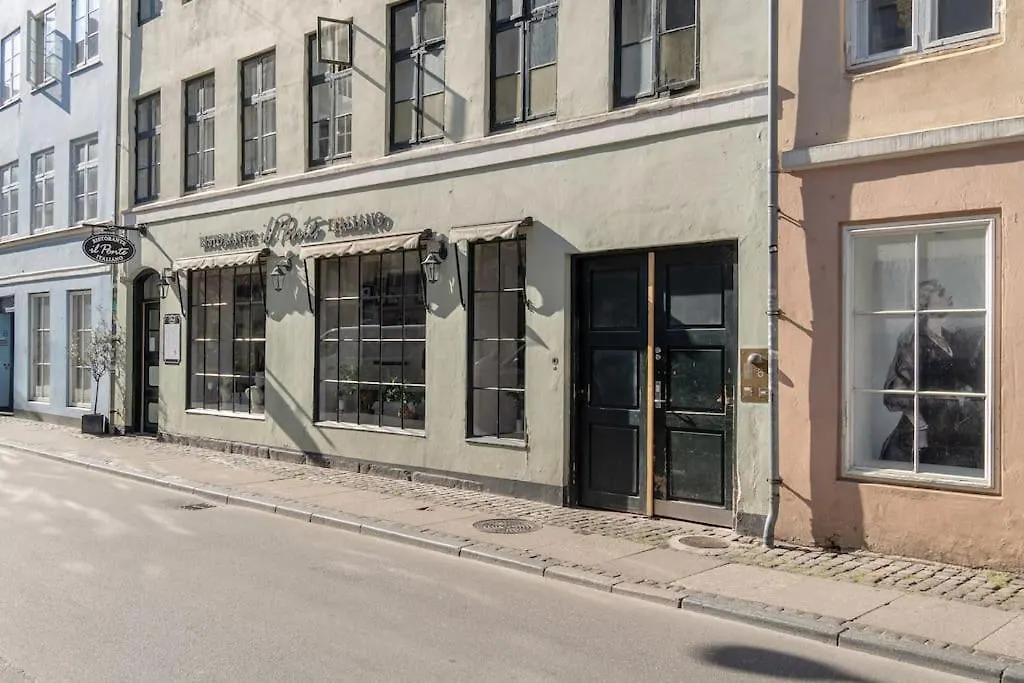 Central Og Charmerende Lejlighed Koppenhága 0*,
